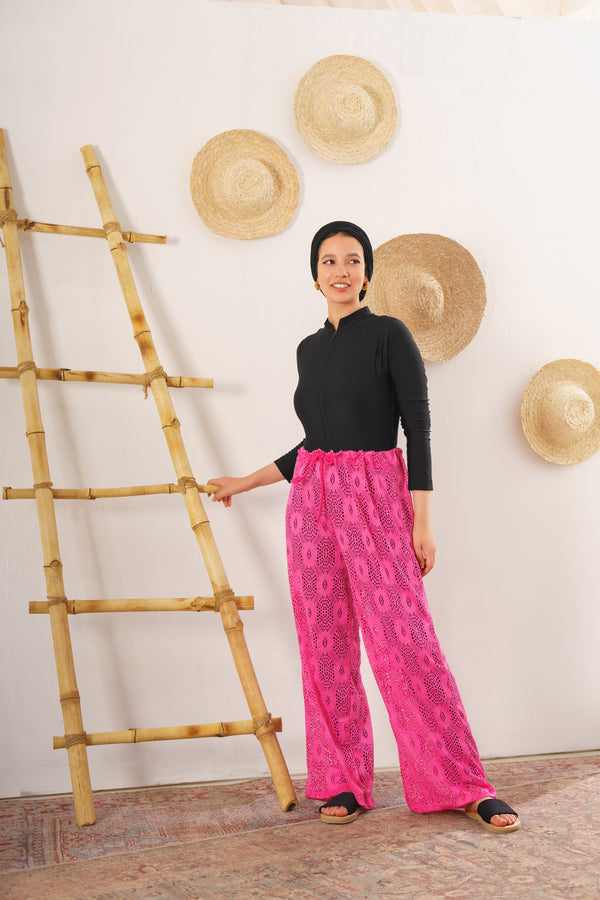 Lotus Luxe Pants : Nile-Inspired Sophistication in Fuchsia