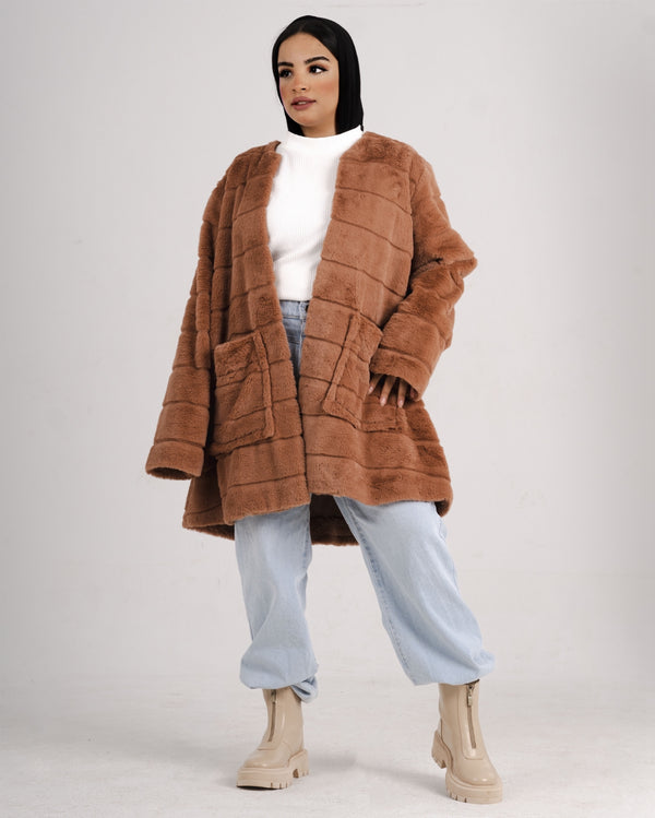 Winter Chic Kimono - Beige Fur